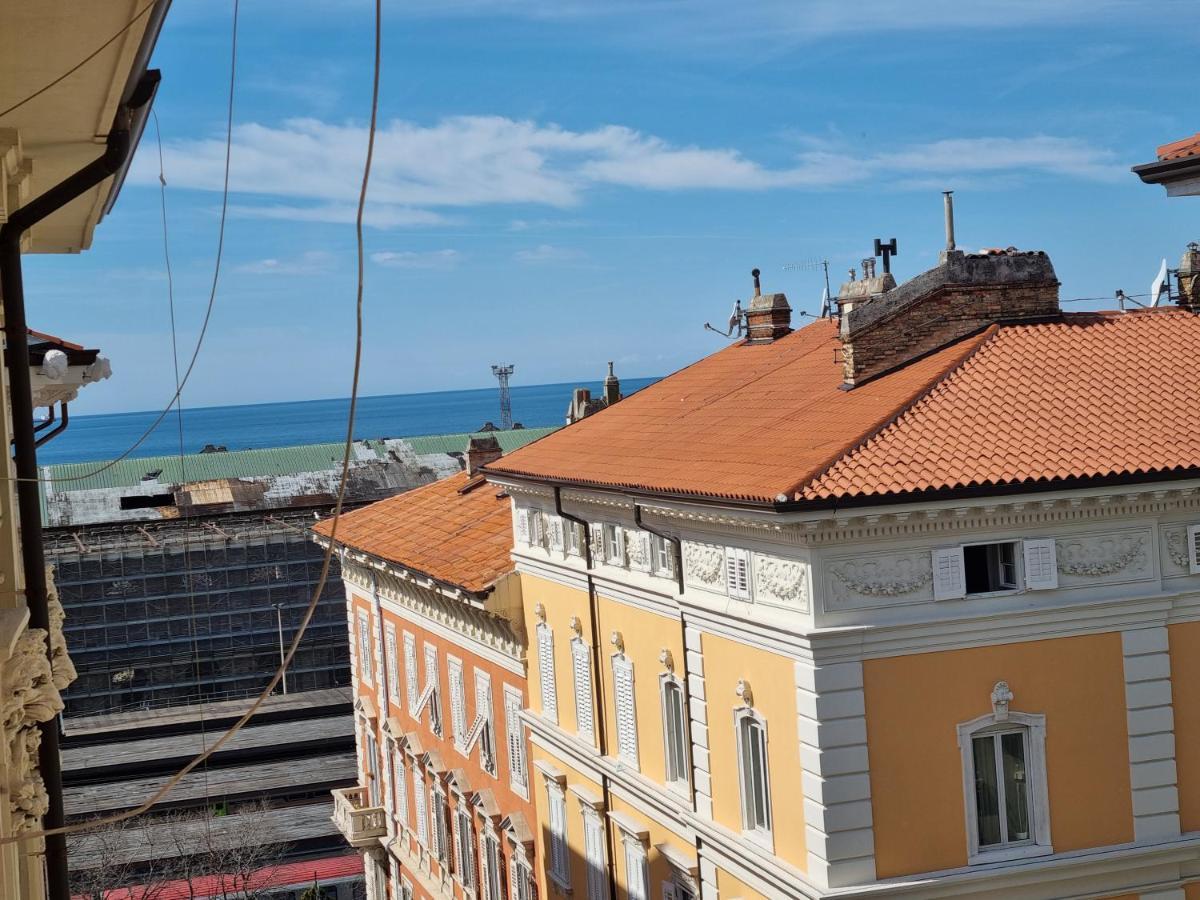 Romantico Nord Est Terst Exteriér fotografie